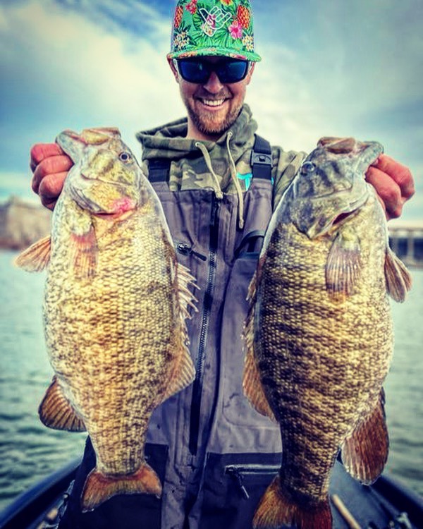 Winter Fishing for BIG SMALLMOUTH on Pickwick Lake